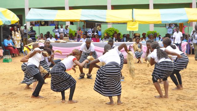 Premiere Danse Surprise